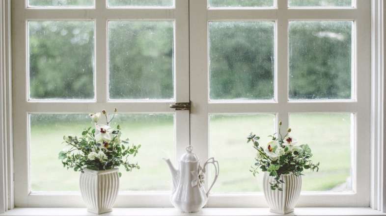 What type of windows are suitable in Vaughan, Ontario?